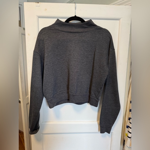 Wild Fable Gray Mockneck Cropped Sweatshirt - Picture 2 of 4